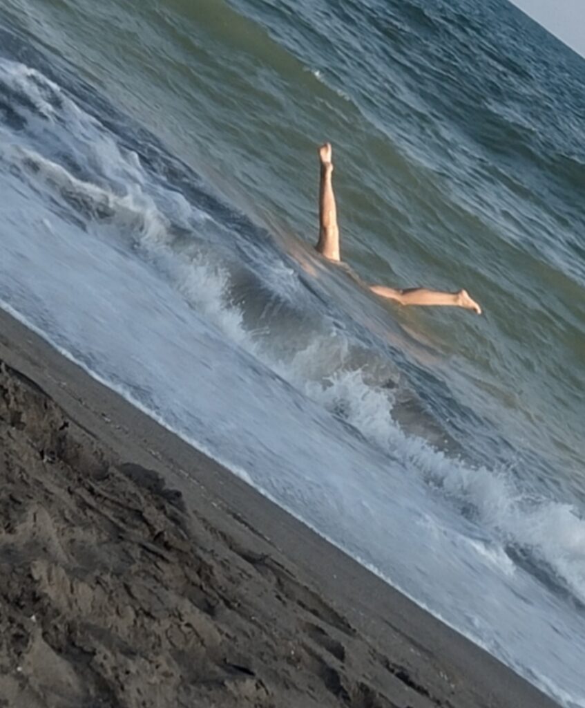 Morze Śródziemne oglądane z plaży Soli sahili na obrzeżach Mersin