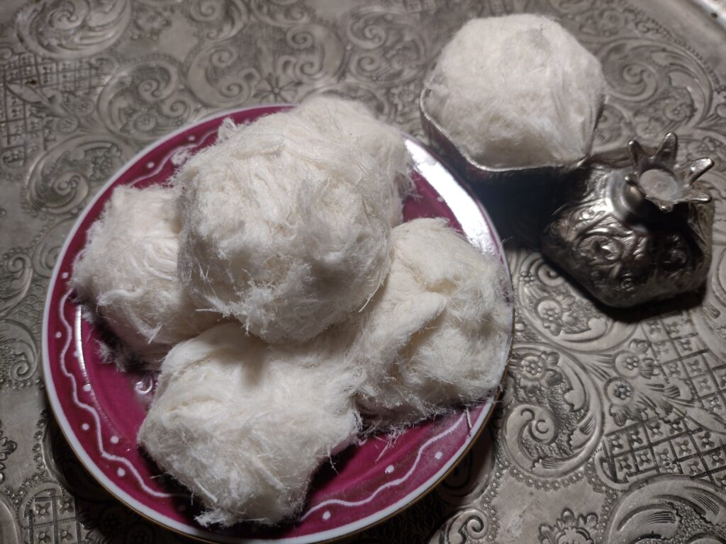 Turecka wata cukrowa to słodycze z rodzaju tych naprawdę słodkich. Ich kształt zależy tylko od naszej wyobraźni 